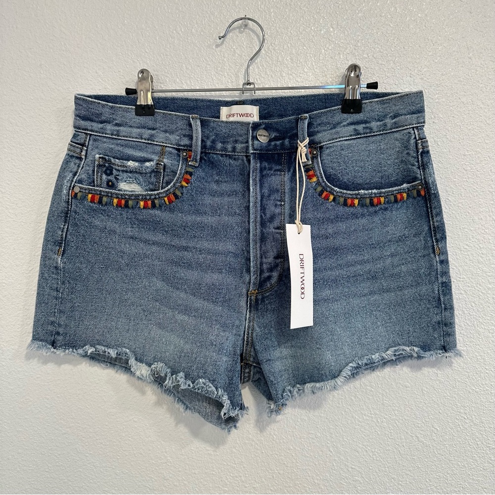 NWT Driftwood Goldie Boho Embroidered Bird Denim Shorts Size 28